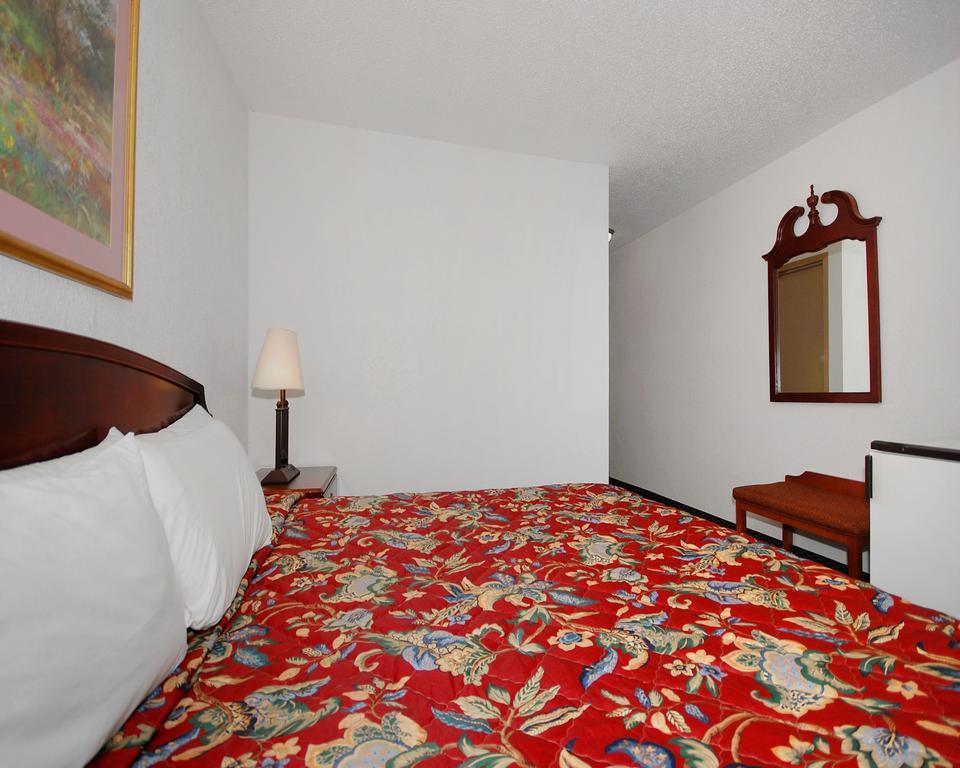 Americas Best Value Inn & Suites - Homewood / Birmingham Room photo